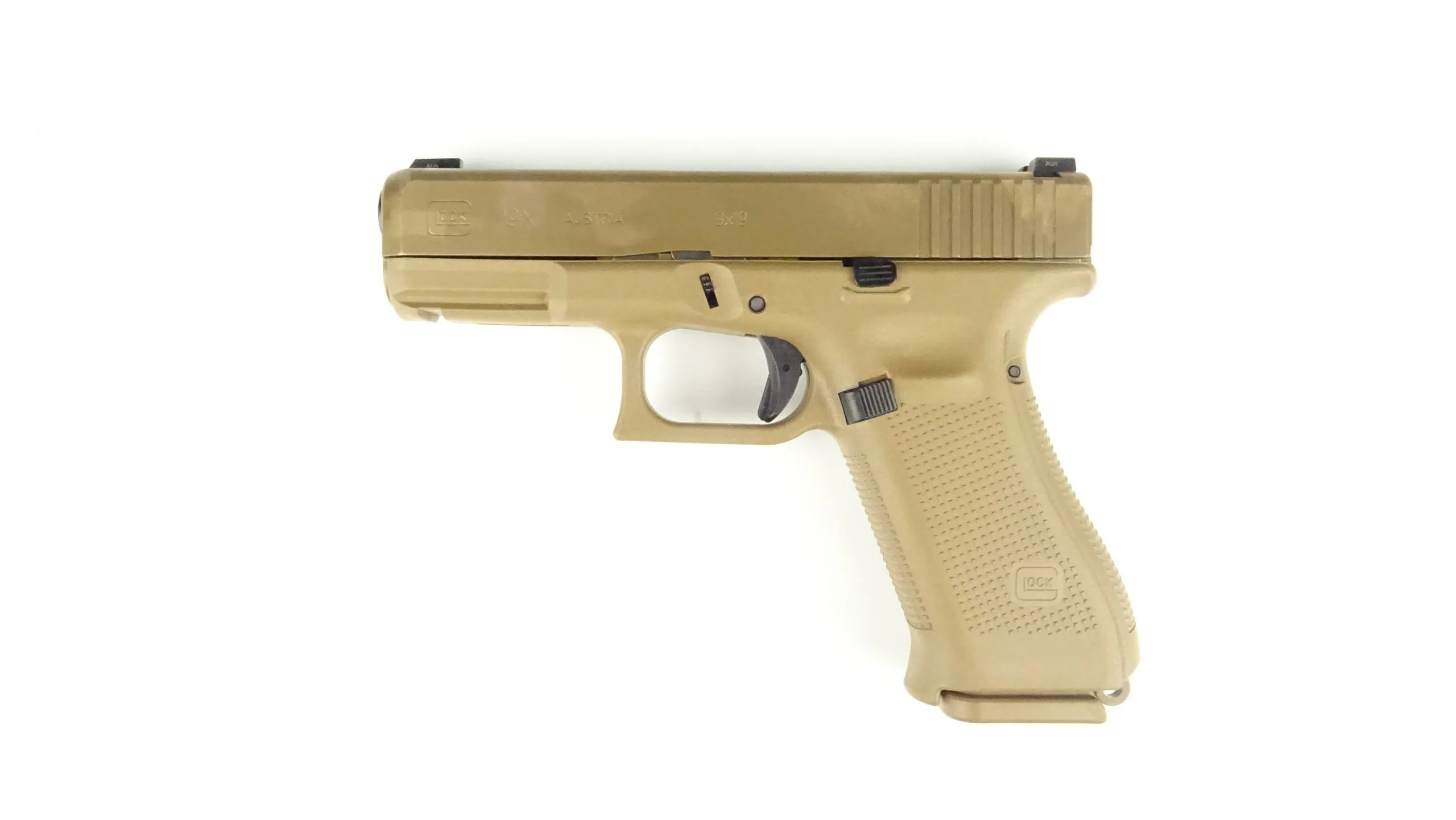 Glock 19x coyote