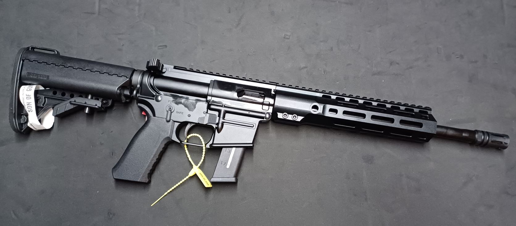 SOG AR-9 12,7" kal. 9x19mm