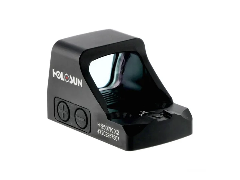 Holosun HS507K-X2 ACSS Red Vulcan to kompaktowy, wysokiej jakości kolimator zaprojektowany z myślą o użytkownikach preferujących precyzyjne i szybkie celowanie. Dzięki zastosowaniu innowacyjnej reticle ACSS Red Vulcan oraz wysokiej jakości soczewce, kolimator zapewnia doskonałą widoczność i szybkość celowania. Model ten, będący ulepszoną wersją popularnego HS507K, oferuje zaawansowane funkcje, takie jak tryb automatyczny regulacji jasności, co czyni go idealnym wyborem dla strzelców sportowych, myśliwych oraz użytkowników broni palnej do obrony osobistej.