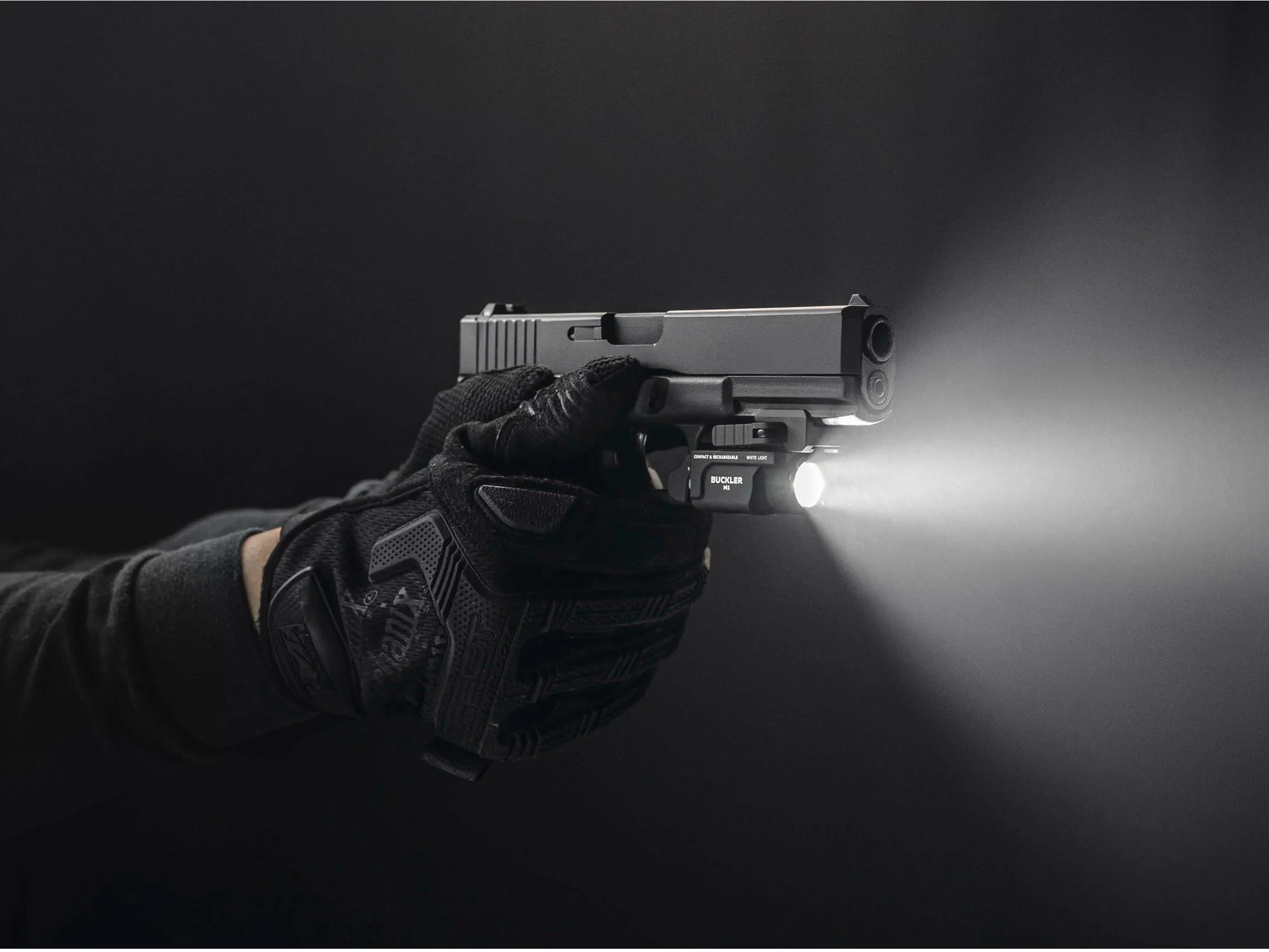 Latarka Armytek Buckler M1 White