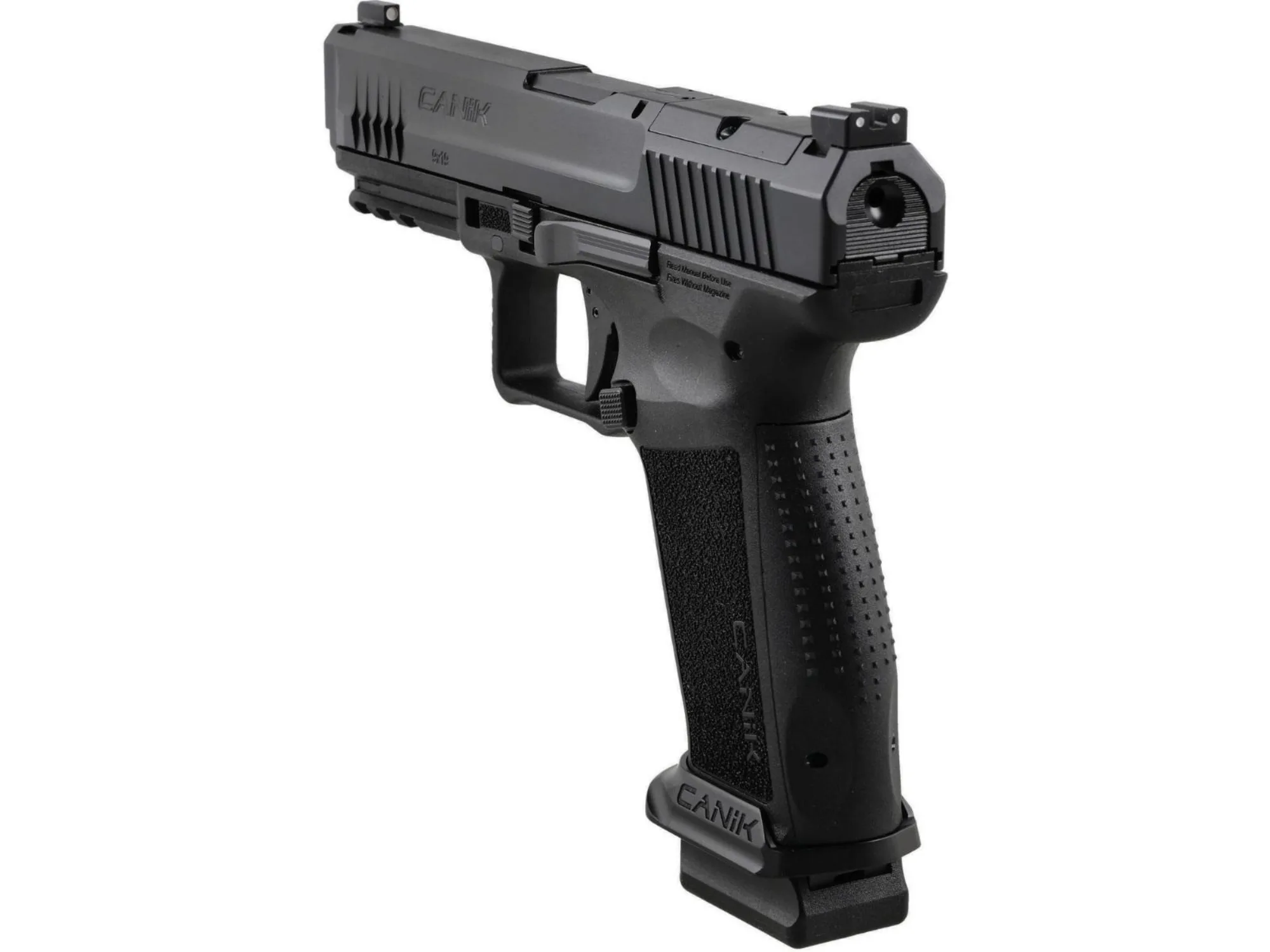 pistolet Canik SFT METE kal. 9x19mm na białym tle